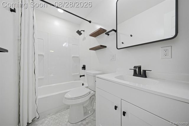 34004 Kirby Street, Farmington Hills, MI 48335