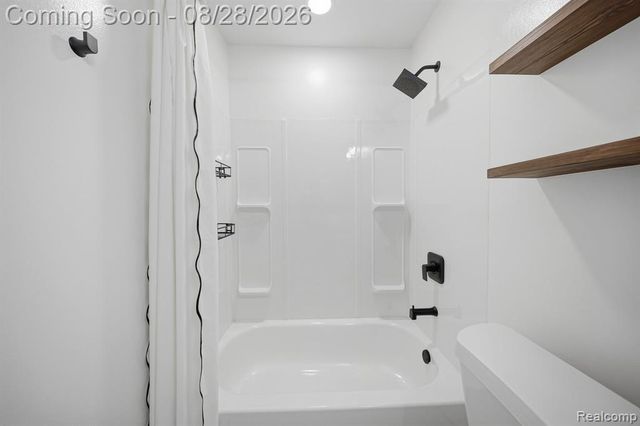34004 Kirby Street, Farmington Hills, MI 48335