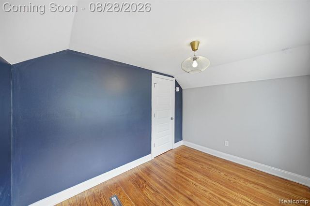 34004 Kirby Street, Farmington Hills, MI 48335