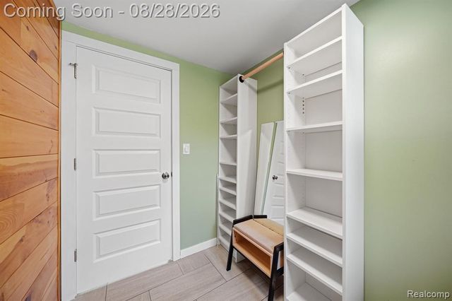 34004 Kirby Street, Farmington Hills, MI 48335