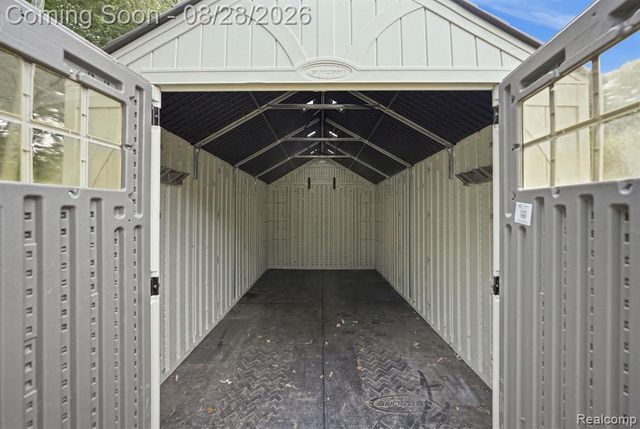 34004 Kirby Street, Farmington Hills, MI 48335