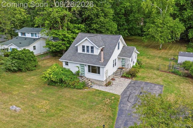 34004 Kirby Street, Farmington Hills, MI 48335