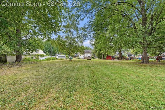 34004 Kirby Street, Farmington Hills, MI 48335