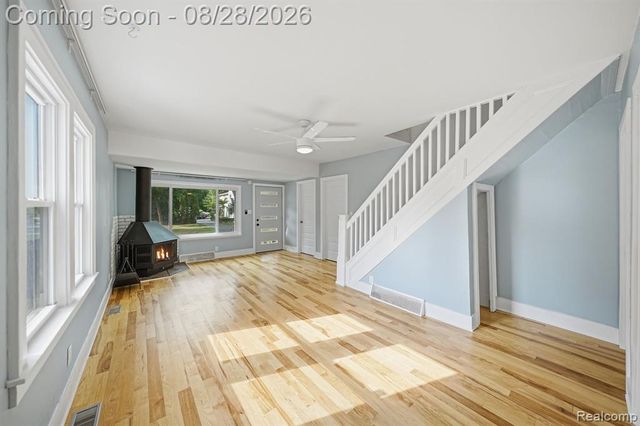 34004 Kirby Street, Farmington Hills, MI 48335