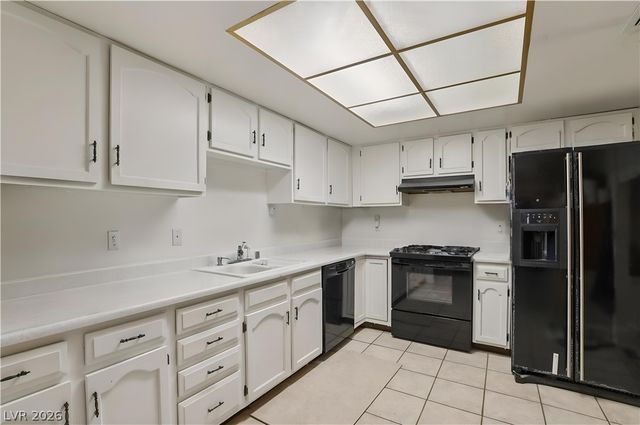 4742 Tierra Verde Street, Las Vegas, NV 89122