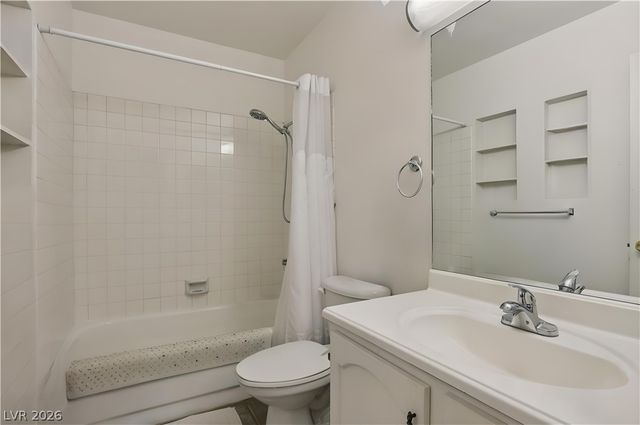 4742 Tierra Verde Street, Las Vegas, NV 89122