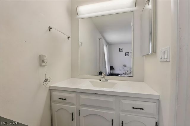 4742 Tierra Verde Street, Las Vegas, NV 89122