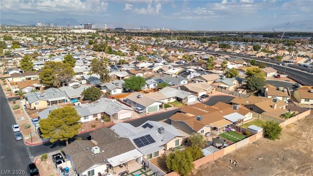 4742 Tierra Verde Street, Las Vegas, NV 89122