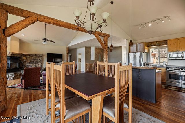 8919 E Challenge RD, Hayden, ID 83835