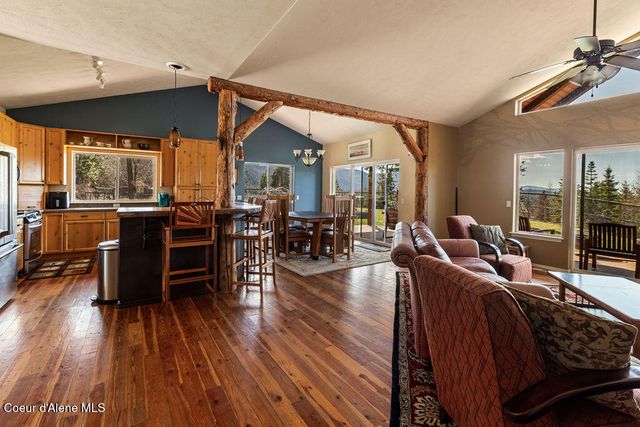 8919 E Challenge RD, Hayden, ID 83835