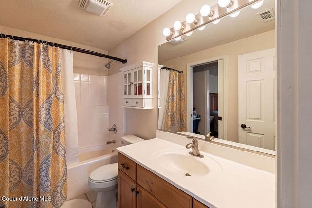 8919 E Challenge RD, Hayden, ID 83835