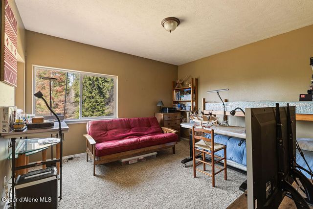 8919 E Challenge RD, Hayden, ID 83835