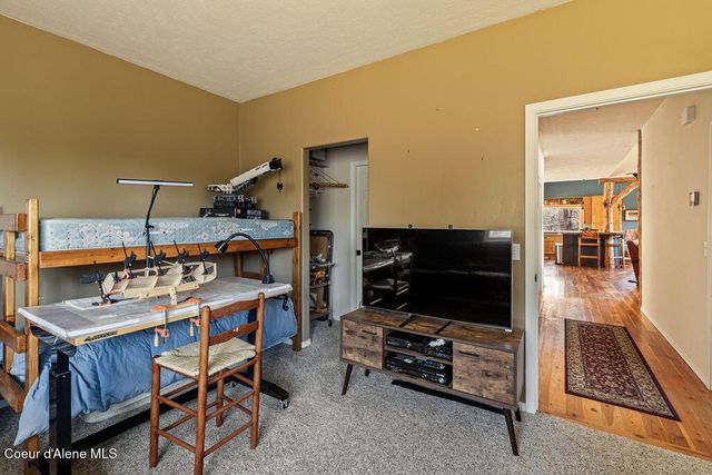 8919 E Challenge RD, Hayden, ID 83835