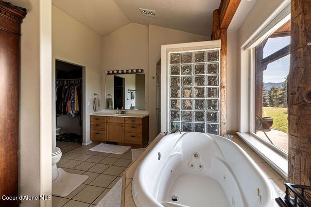 8919 E Challenge RD, Hayden, ID 83835