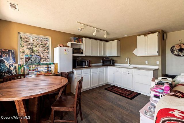 8919 E Challenge RD, Hayden, ID 83835