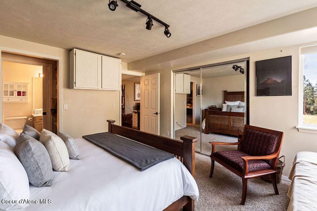 8919 E Challenge RD, Hayden, ID 83835