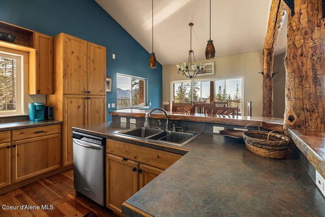 8919 E Challenge RD, Hayden, ID 83835