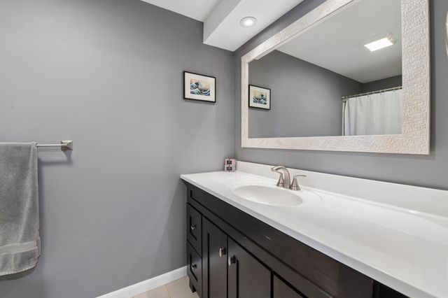4770 142 nd Street W, Apple Valley, MN 55124