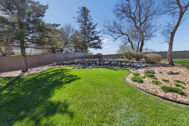 4770 142 nd Street W, Apple Valley, MN 55124