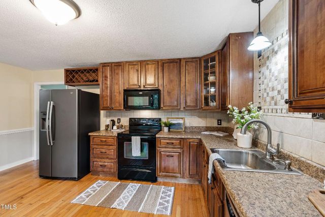 2917 Trestle Court, Fuquay Varina, NC 27526