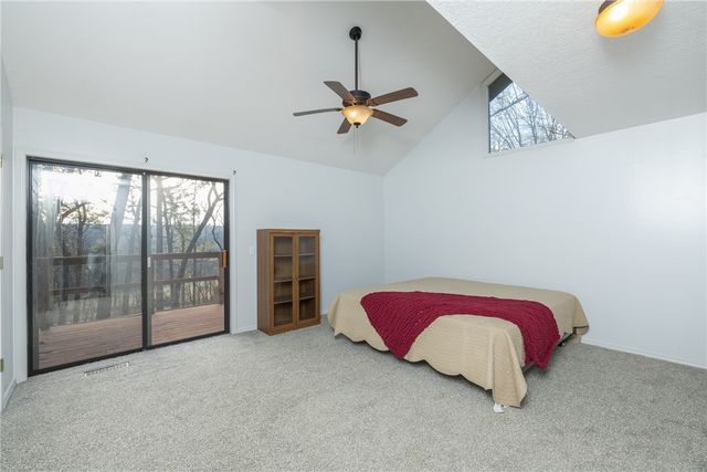 2485 Countrywood Lane, Tontitown, AR 72704