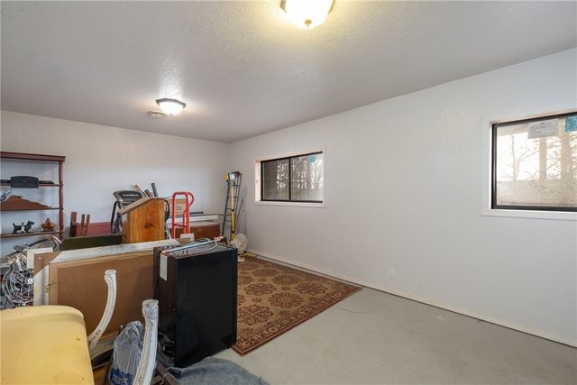 2485 Countrywood Lane, Tontitown, AR 72704