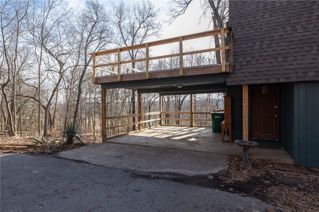 2485 Countrywood Lane, Tontitown, AR 72704