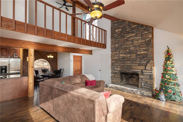 2485 Countrywood Lane, Tontitown, AR 72704