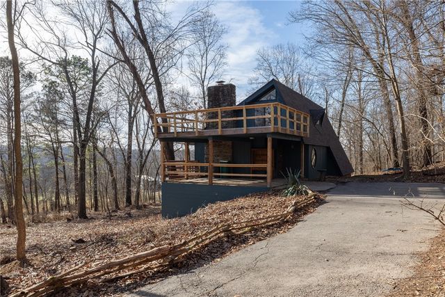 2485 Countrywood Lane, Tontitown, AR 72704