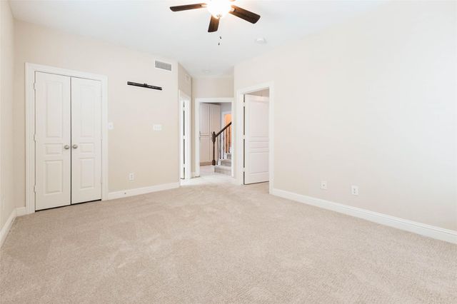 12 Versante Court, Houston, TX 77070