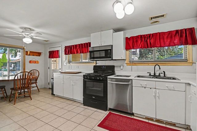 6648 173rd Street, Tinley Park, IL 60477