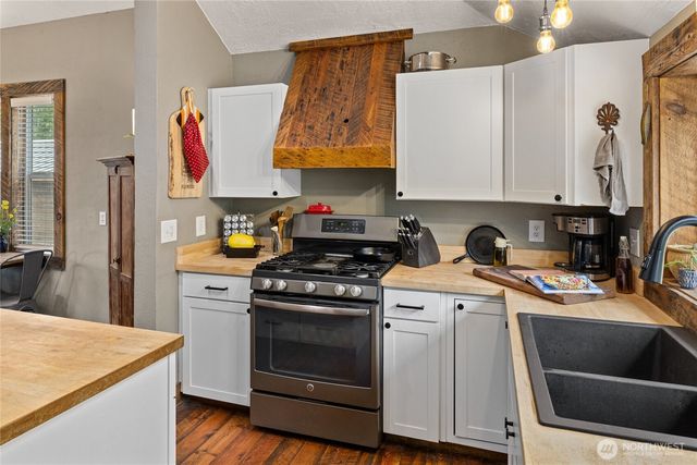 409 W Alaska Avenue, Roslyn, WA 98941