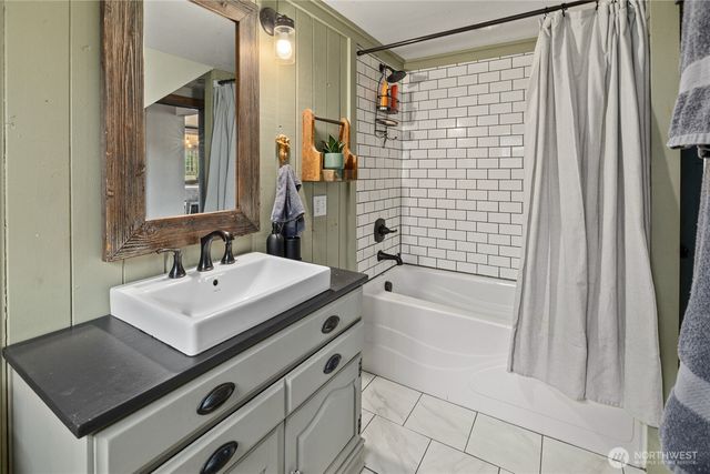 409 W Alaska Avenue, Roslyn, WA 98941