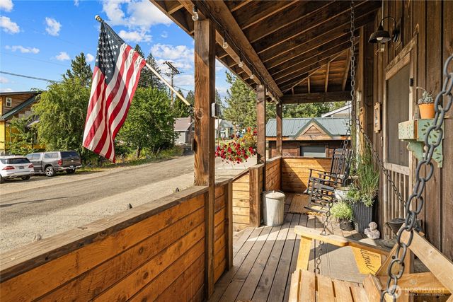 409 W Alaska Avenue, Roslyn, WA 98941