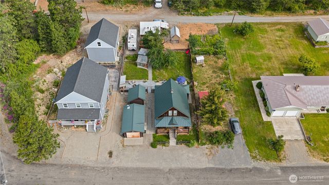 409 W Alaska Avenue, Roslyn, WA 98941