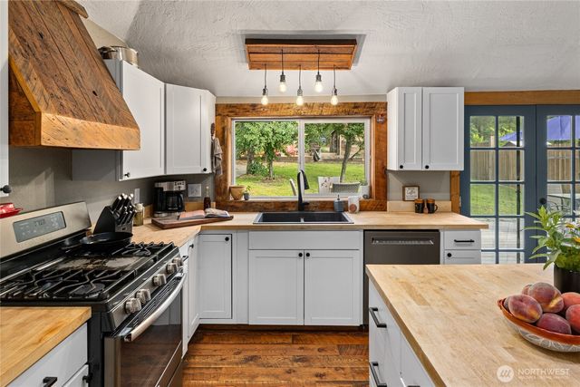 409 W Alaska Avenue, Roslyn, WA 98941
