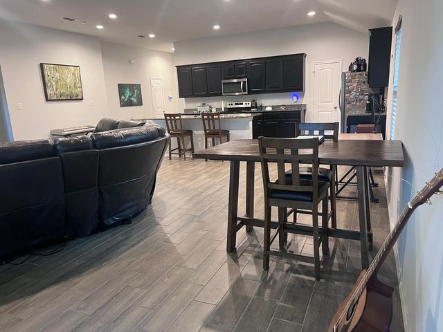 5828 Brookville Drive, Fort Worth, TX 76179