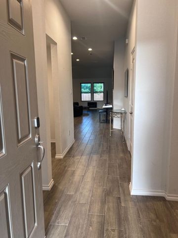 5828 Brookville Drive, Fort Worth, TX 76179