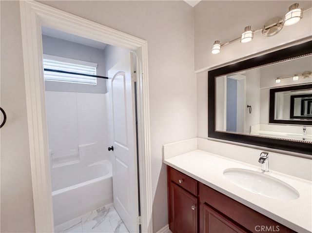 31891 Domenoe, Temecula, CA 92592
