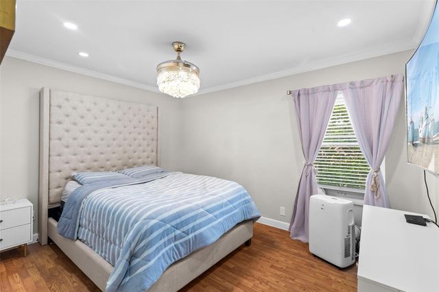 7303 LOS PADRES COURT, Tampa, FL 33634