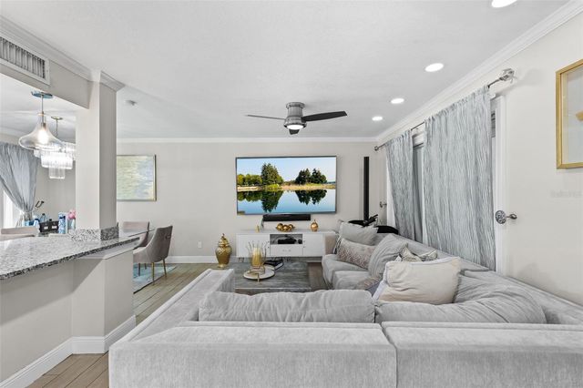 7303 LOS PADRES COURT, Tampa, FL 33634