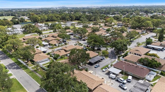 7303 LOS PADRES COURT, Tampa, FL 33634