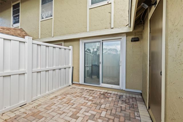 7303 LOS PADRES COURT, Tampa, FL 33634