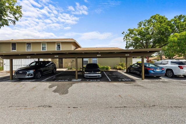 7303 LOS PADRES COURT, Tampa, FL 33634