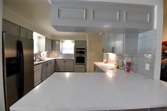 1329 S Belt Line Road, Mesquite, TX 75149