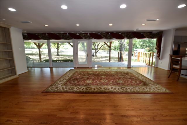 1329 S Belt Line Road, Mesquite, TX 75149