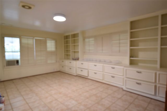 1329 S Belt Line Road, Mesquite, TX 75149