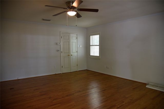 1329 S Belt Line Road, Mesquite, TX 75149