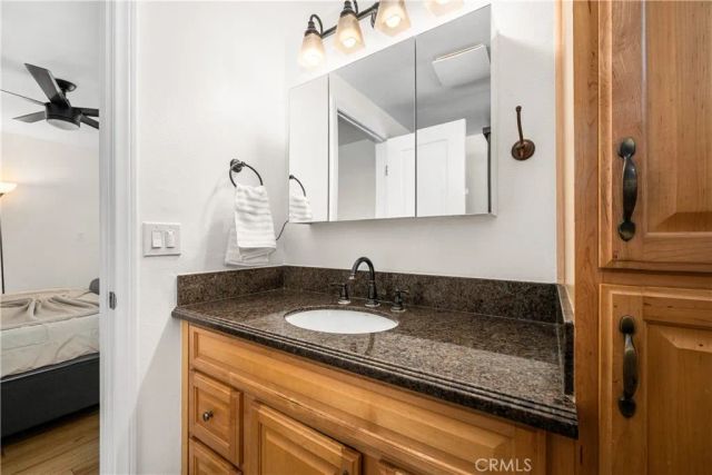 5735 E Wardlow, Long Beach, CA 90808