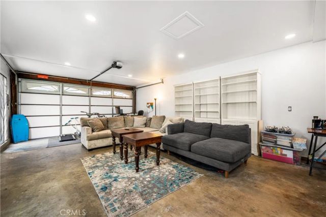 5735 E Wardlow, Long Beach, CA 90808